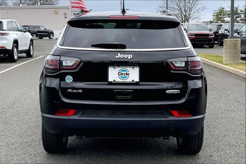 2023 Jeep Compass Latitude Lux