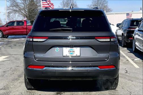 2023 Jeep Grand Cherokee Laredo