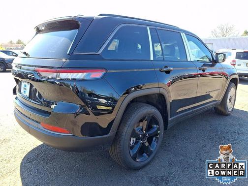 Diamond Black 2026 Jeep Grand Cherokee Limited