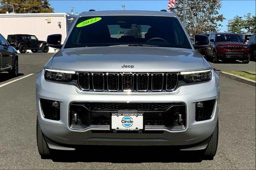 2022 Jeep Grand Cherokee Overland