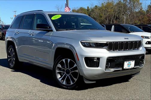 2022 Jeep Grand Cherokee Overland