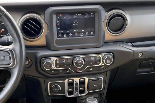 2020 Jeep Gladiator Sport