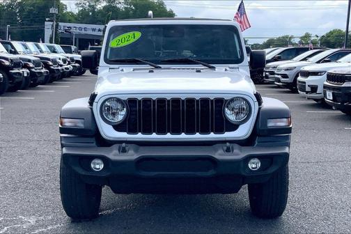Bright White Clearcoat 2024 Jeep Wrangler Sport