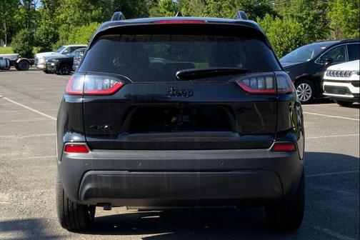 2023 Jeep Cherokee Altitude Lux