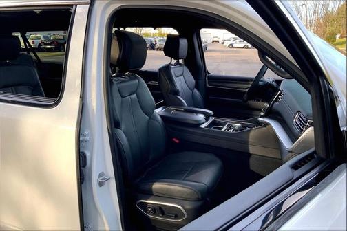 2023 Jeep Wagoneer L Series III