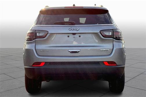 2023 Jeep Compass Latitude Lux