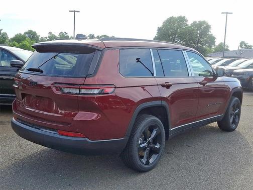 2025 Jeep Grand Cherokee L Laredo