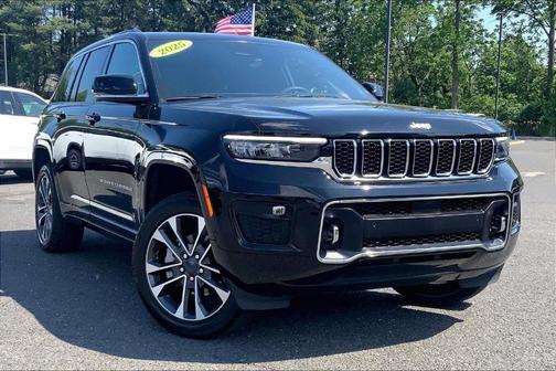 Diamond Black 2025 Jeep Grand Cherokee Overland