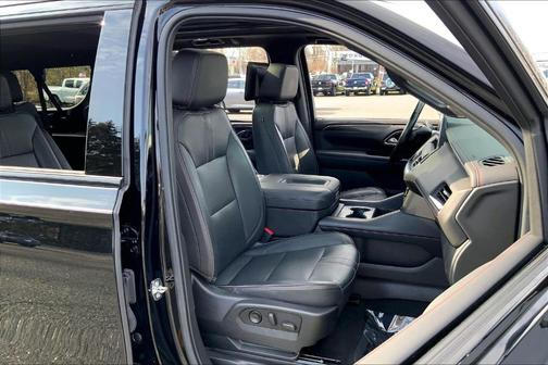 2021 Chevrolet Suburban RST