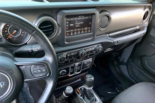 Sting Gray Clearcoat 2023 Jeep Gladiator Sport