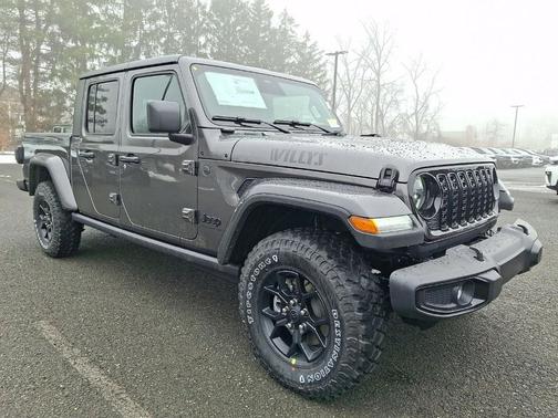 2026 Jeep Gladiator Sport