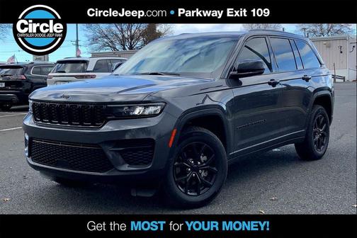 2025 Jeep Grand Cherokee Laredo