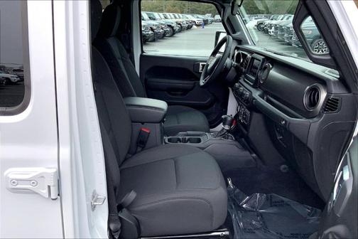 2023 Jeep Gladiator Sport