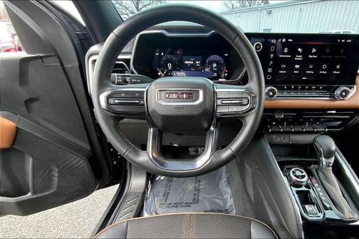 Onyx Black 2024 GMC Canyon AT4