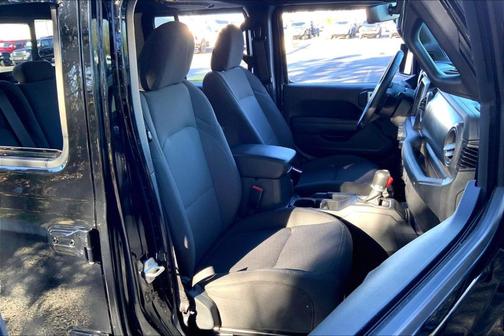 2023 Jeep Gladiator Sport