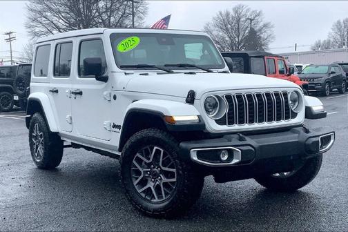 Bright White Clearcoat 2025 Jeep Wrangler Sahara