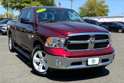 Delmonico Red Pearlcoat 2024 RAM 1500 Classic Tradesman