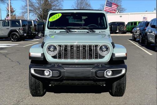 2024 Jeep Wrangler Sahara