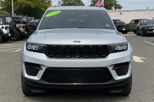 2023 Jeep Grand Cherokee Altitude