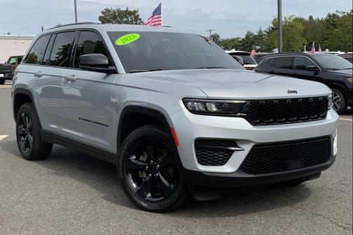2023 Jeep Grand Cherokee Altitude