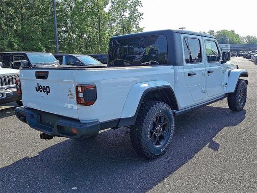2025 Jeep Gladiator Sport