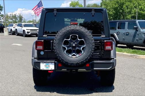 Black Clearcoat 2023 Jeep Wrangler Rubicon