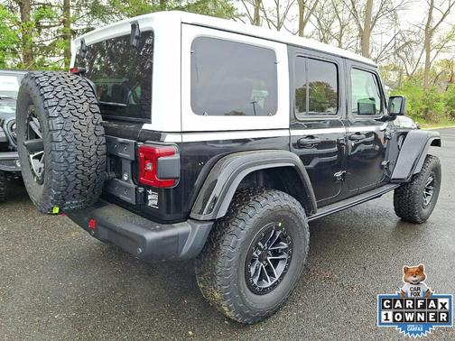 Black Clearcoat 2026 Jeep Wrangler Rubicon