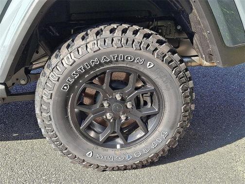 2025 Jeep Gladiator Sport