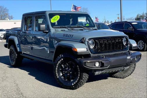 2024 Jeep Gladiator Sport