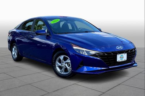 2022 Hyundai ELANTRA SE