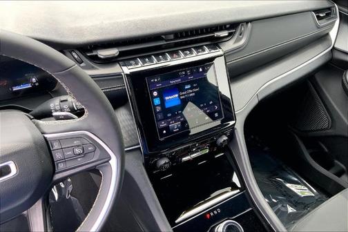 Diamond Black 2024 Jeep Grand Cherokee Laredo X