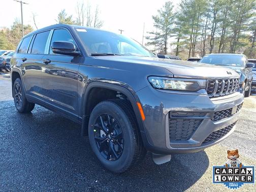 Metallic 2026 Jeep Grand Cherokee L Laredo
