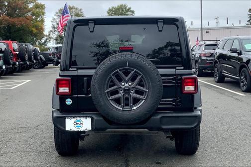 2024 Jeep Wrangler Sport
