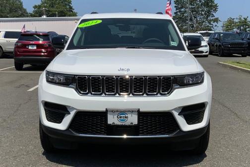 2024 Jeep Grand Cherokee Laredo