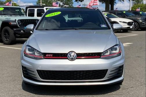 2017 Volkswagen Golf GTI SE 4-Door