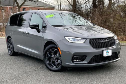 2023 Chrysler Pacifica Hybrid Limited