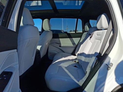 2026 Jeep Cherokee LAREDO/LIMITED