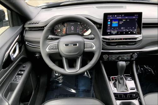 2023 Jeep Compass Altitude