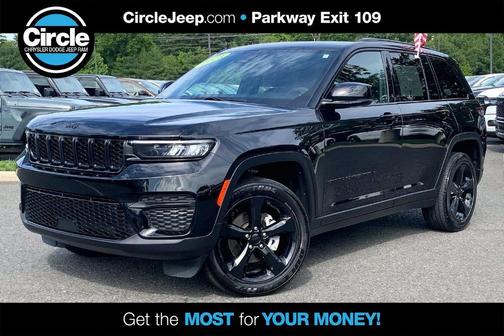 Diamond Black 2024 Jeep Grand Cherokee Laredo