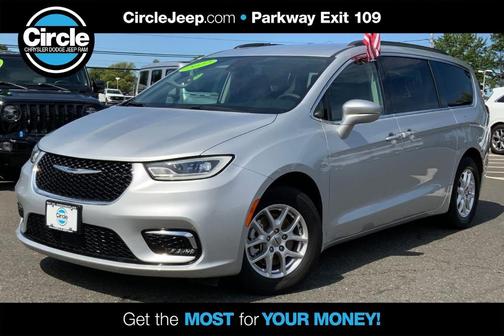 2022 Chrysler Pacifica Touring-L