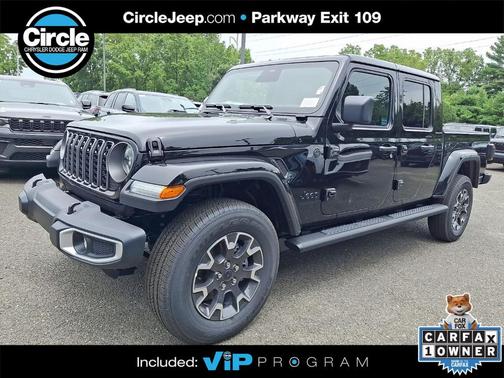 Black Clearcoat 2026 Jeep Gladiator Sport