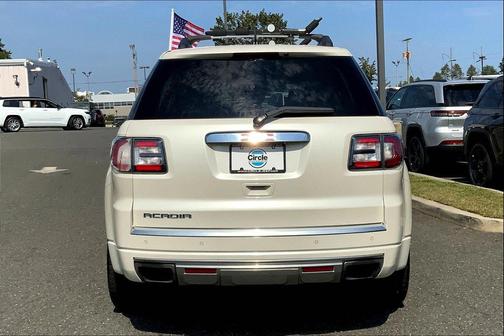 2014 GMC Acadia Denali