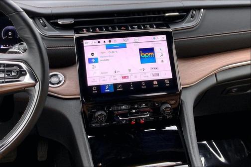 2023 Jeep Grand Cherokee Summit