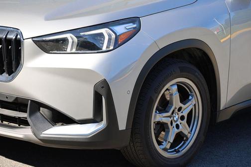Space Silver Metallic 2023 BMW X1 xDrive28i