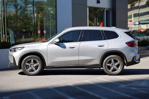 Space Silver Metallic 2023 BMW X1 xDrive28i