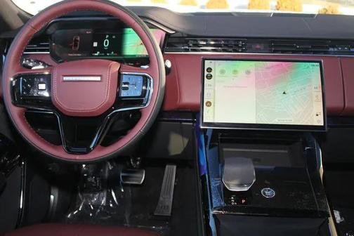 2026 Land Rover Range Rover Sport SE