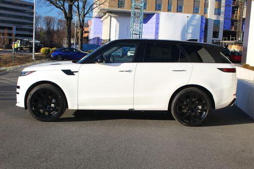 2026 Land Rover Range Rover Sport SE