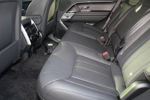 2026 Land Rover Range Rover P400 SE