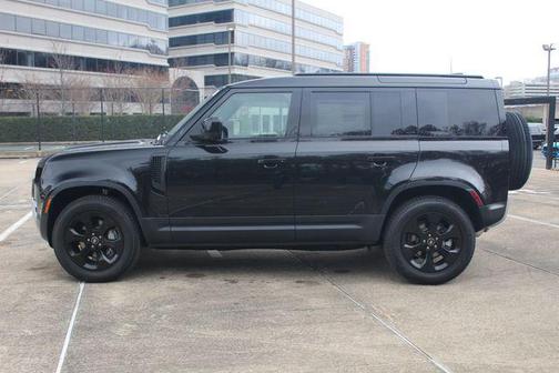 2025 Land Rover Defender 110 P300