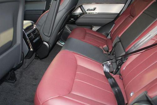 2025 Land Rover Range Rover Sport SE